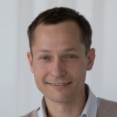 Thumb ticker lg portraitplain