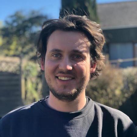 Thumb ticker lg simonbing